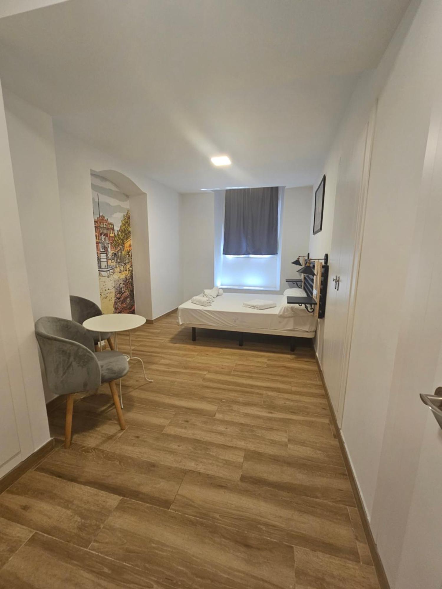 קדיז Apartamentos Plaza Santo Domingo מראה חיצוני תמונה