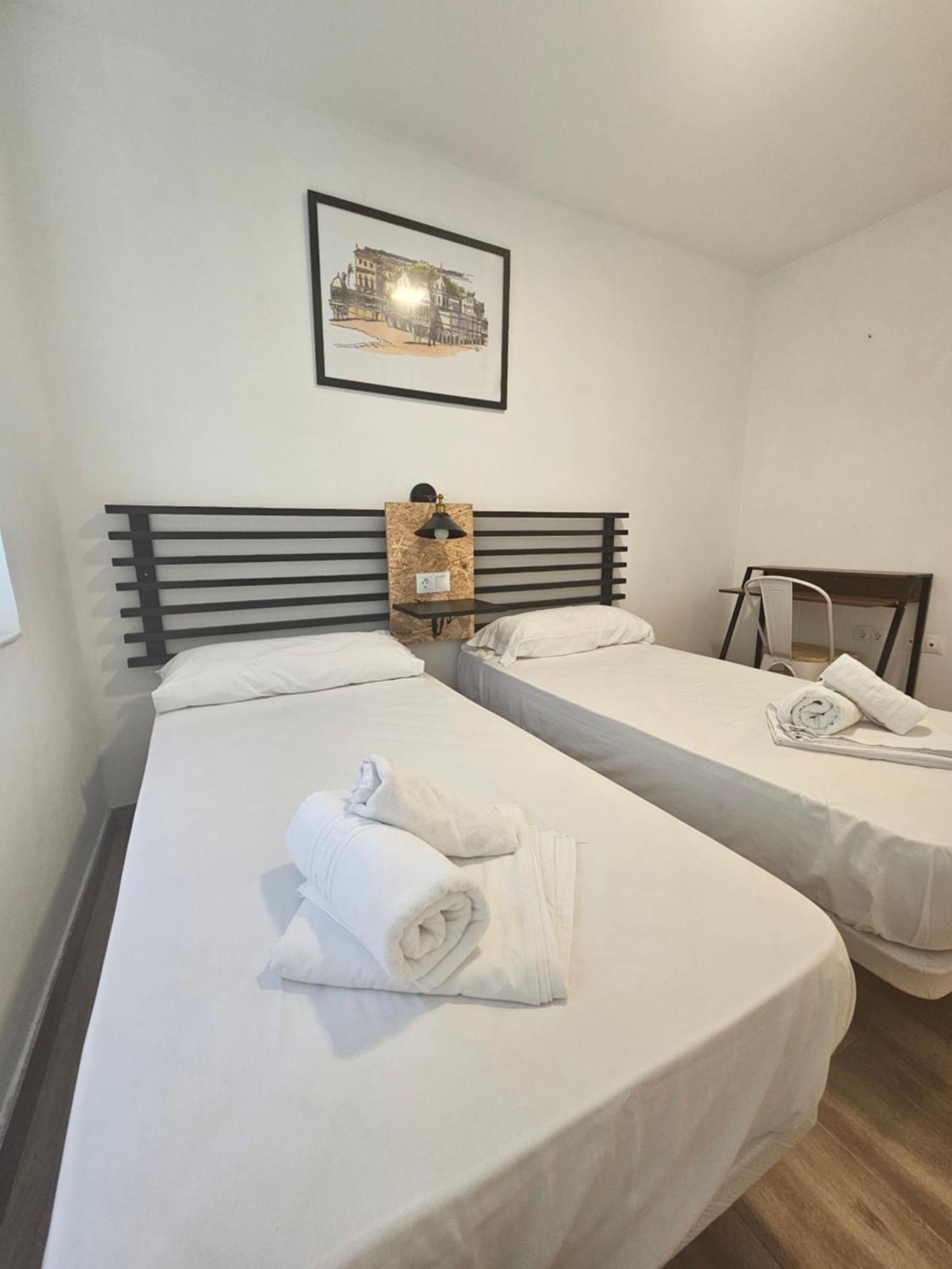 קדיז Apartamentos Plaza Santo Domingo מראה חיצוני תמונה